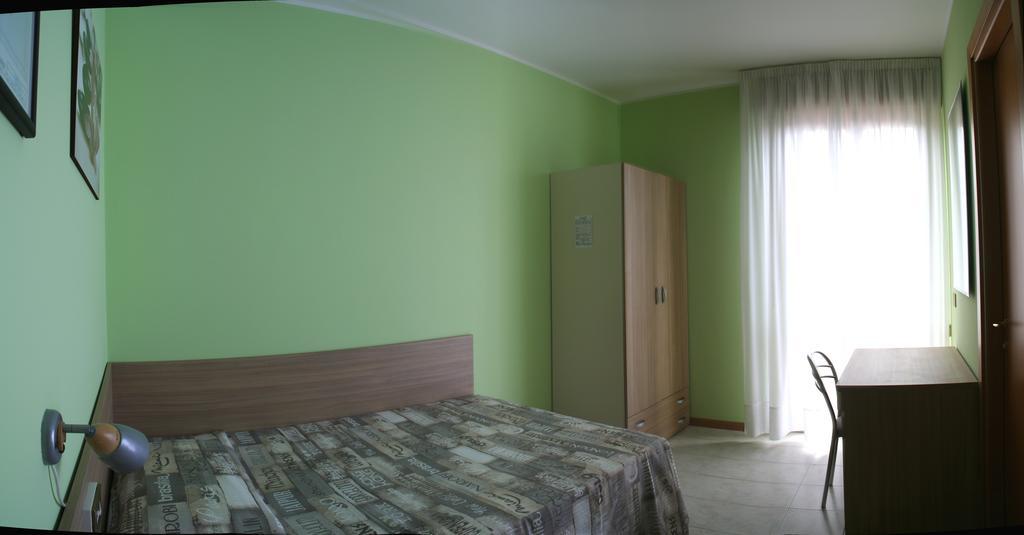 Albergo Esperia Tabiano Terme Ruang foto