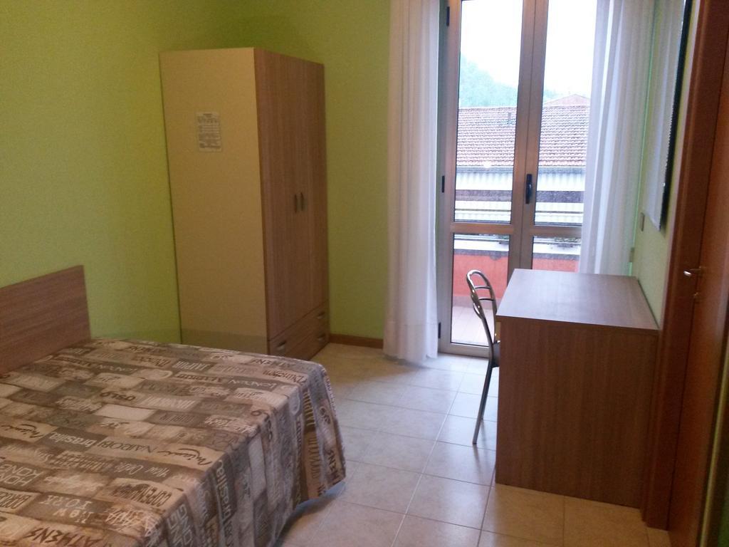 Albergo Esperia Tabiano Terme Ruang foto